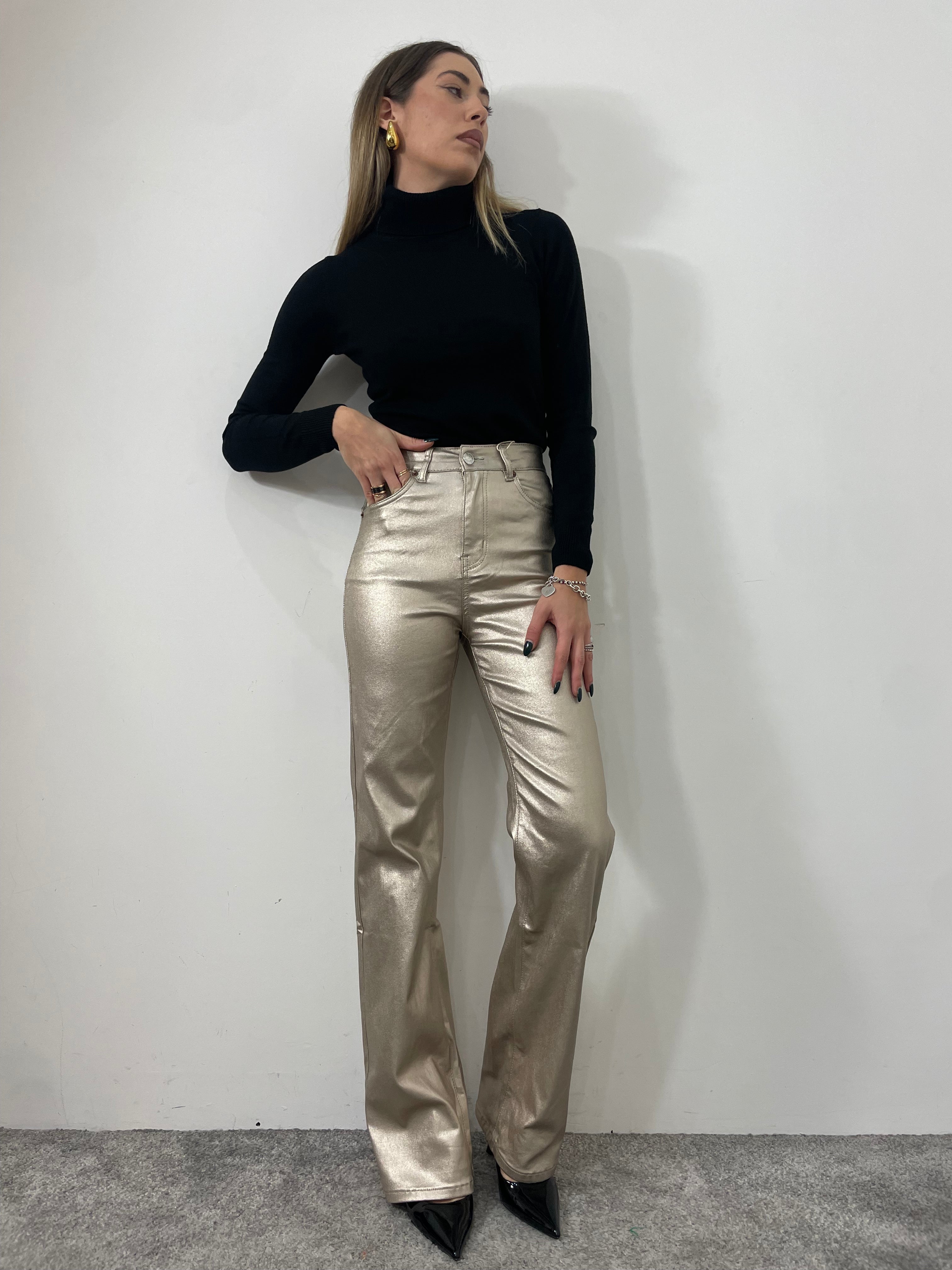 Pantalone space