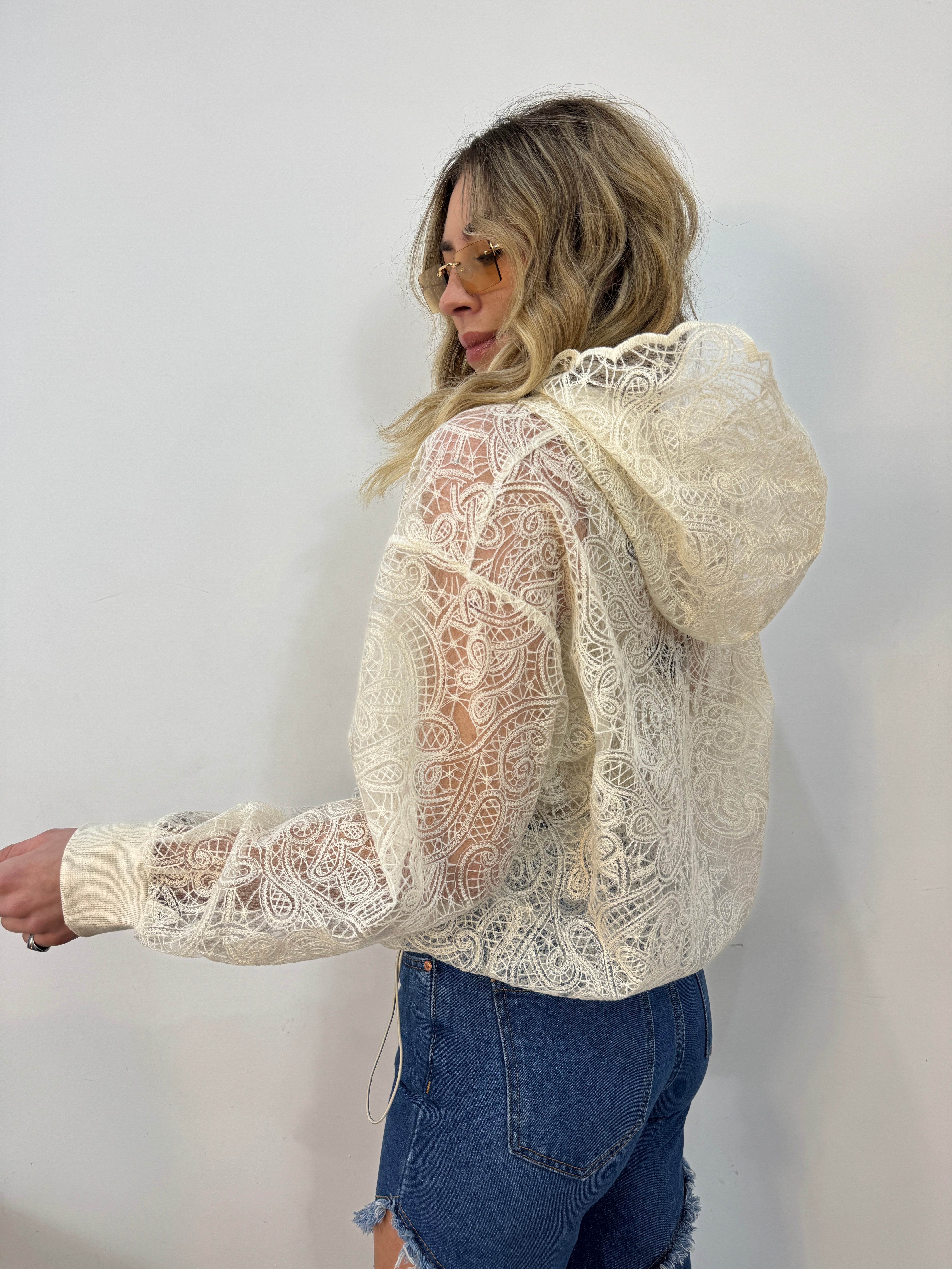 Bomber macrame