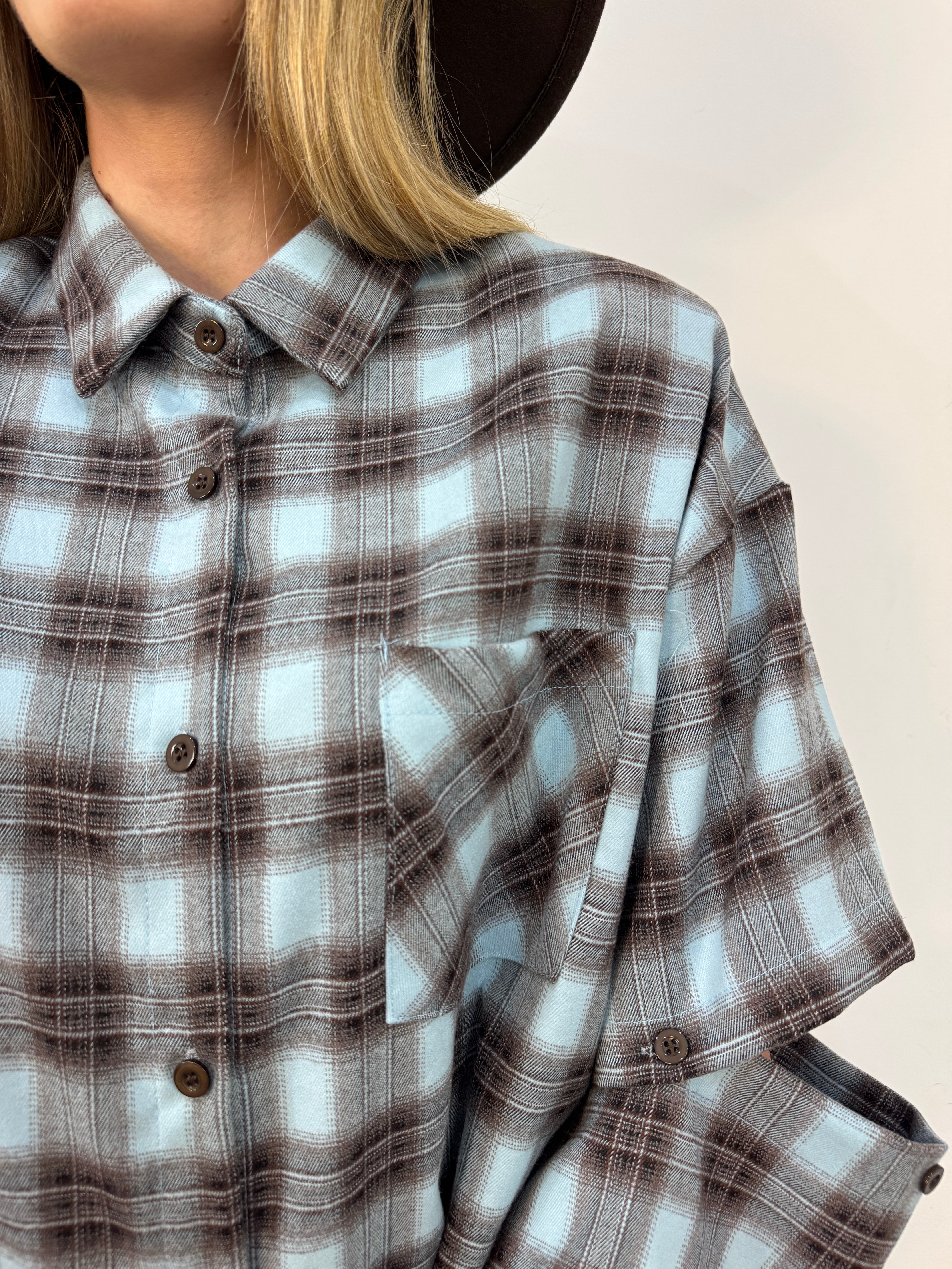 Camicia manica bottoncini