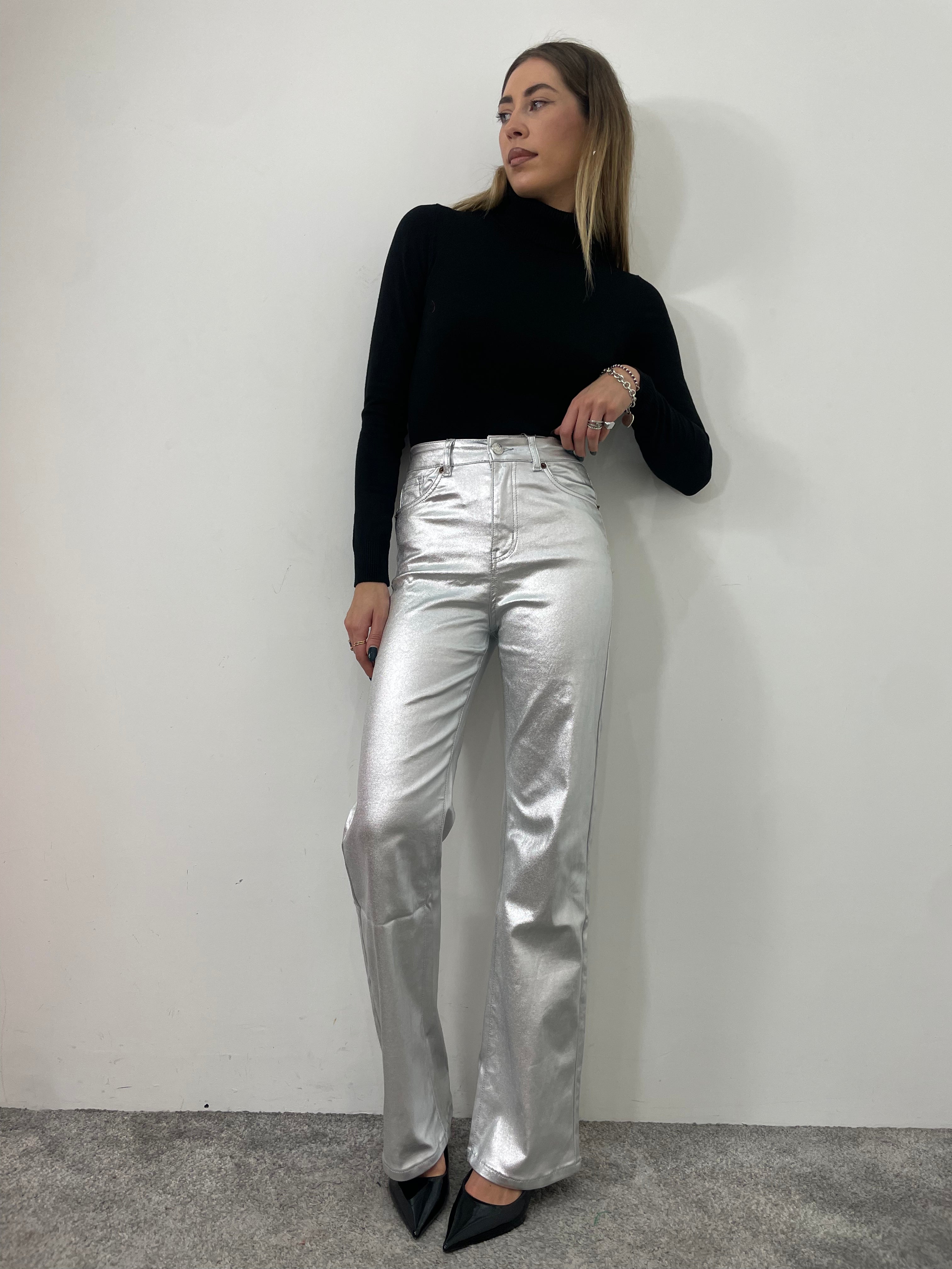Pantalone space