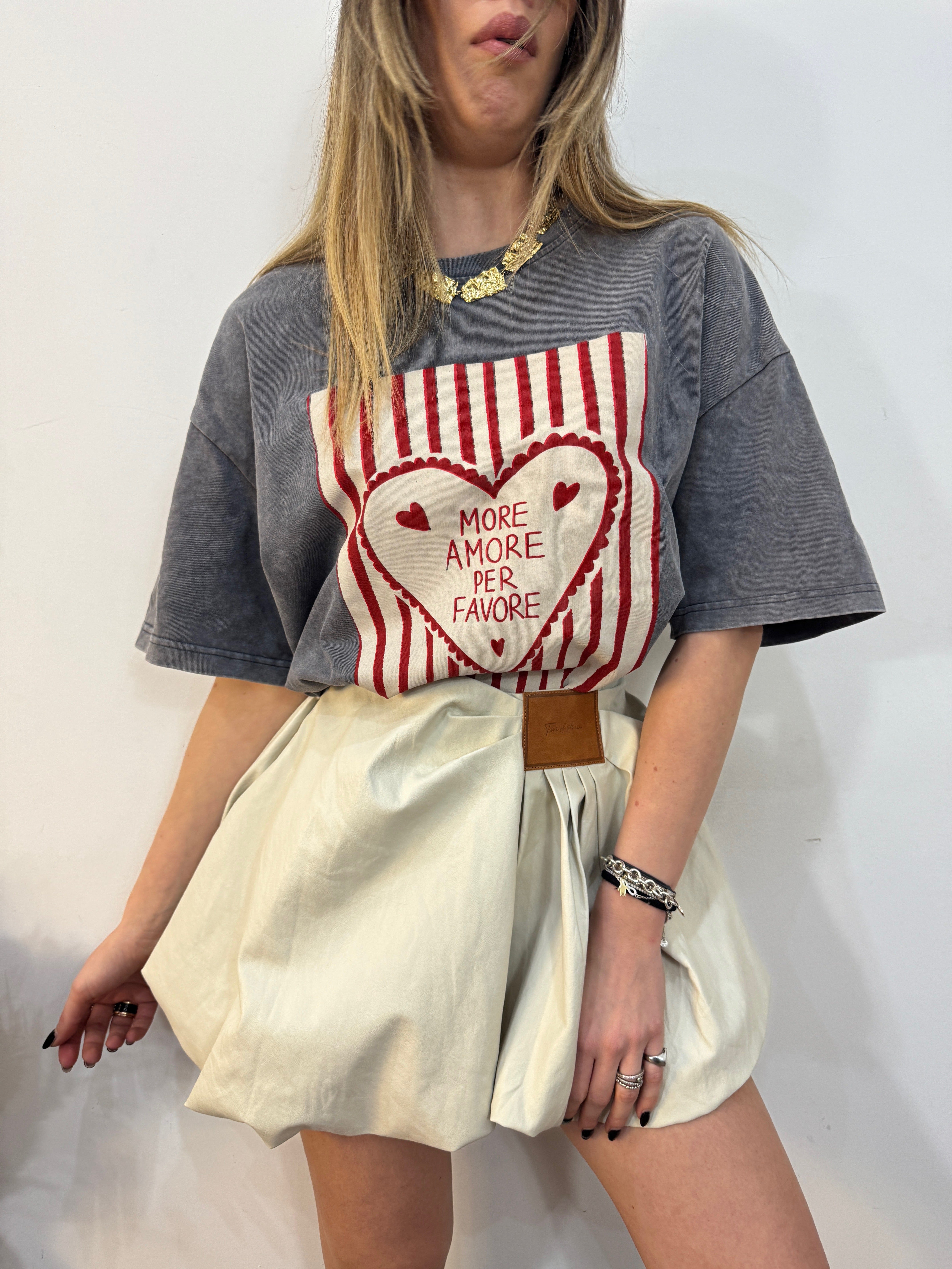 T shirt “more amore”