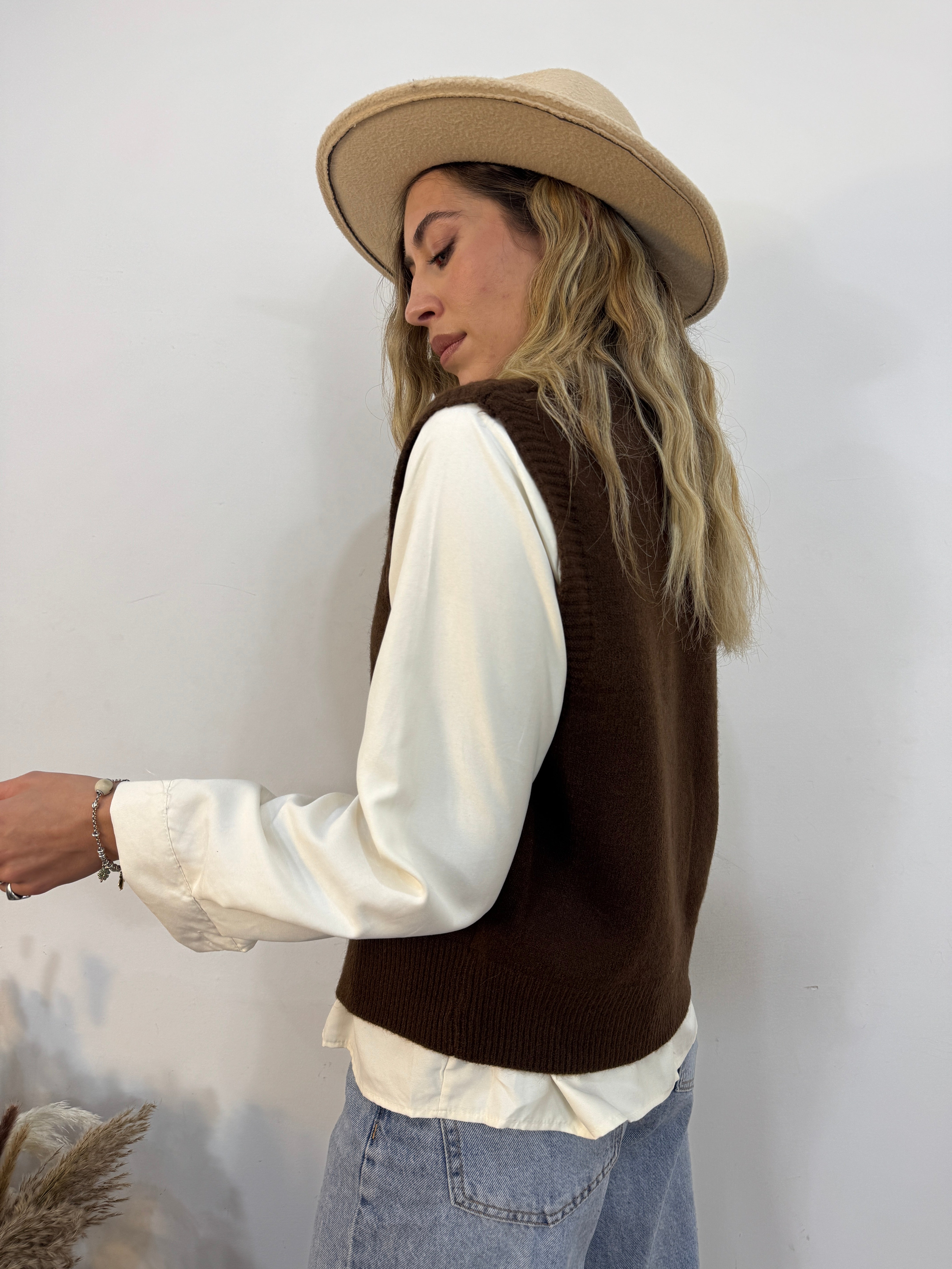 Gilet&camicia con cravattino