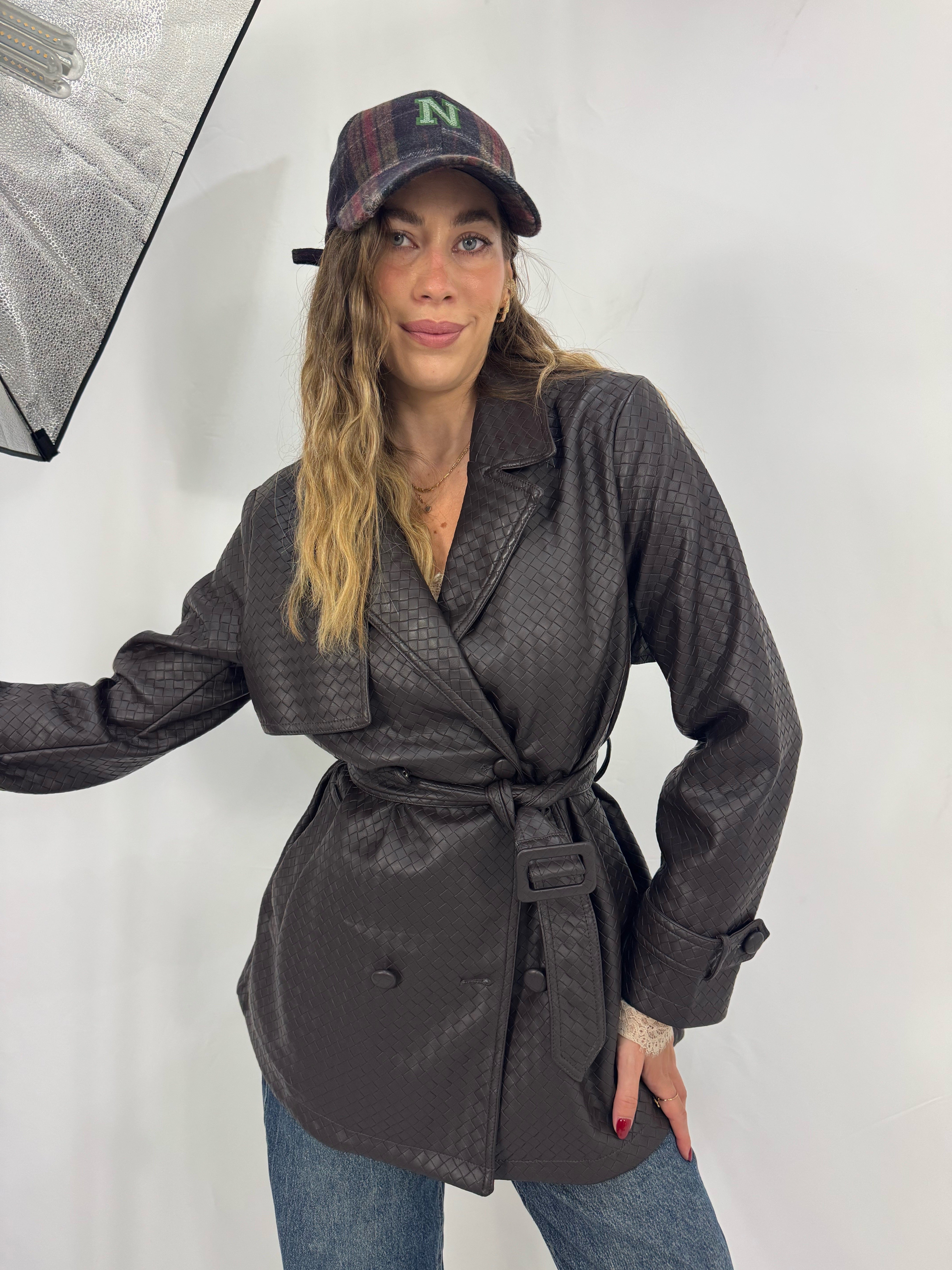 Trench intrecciato