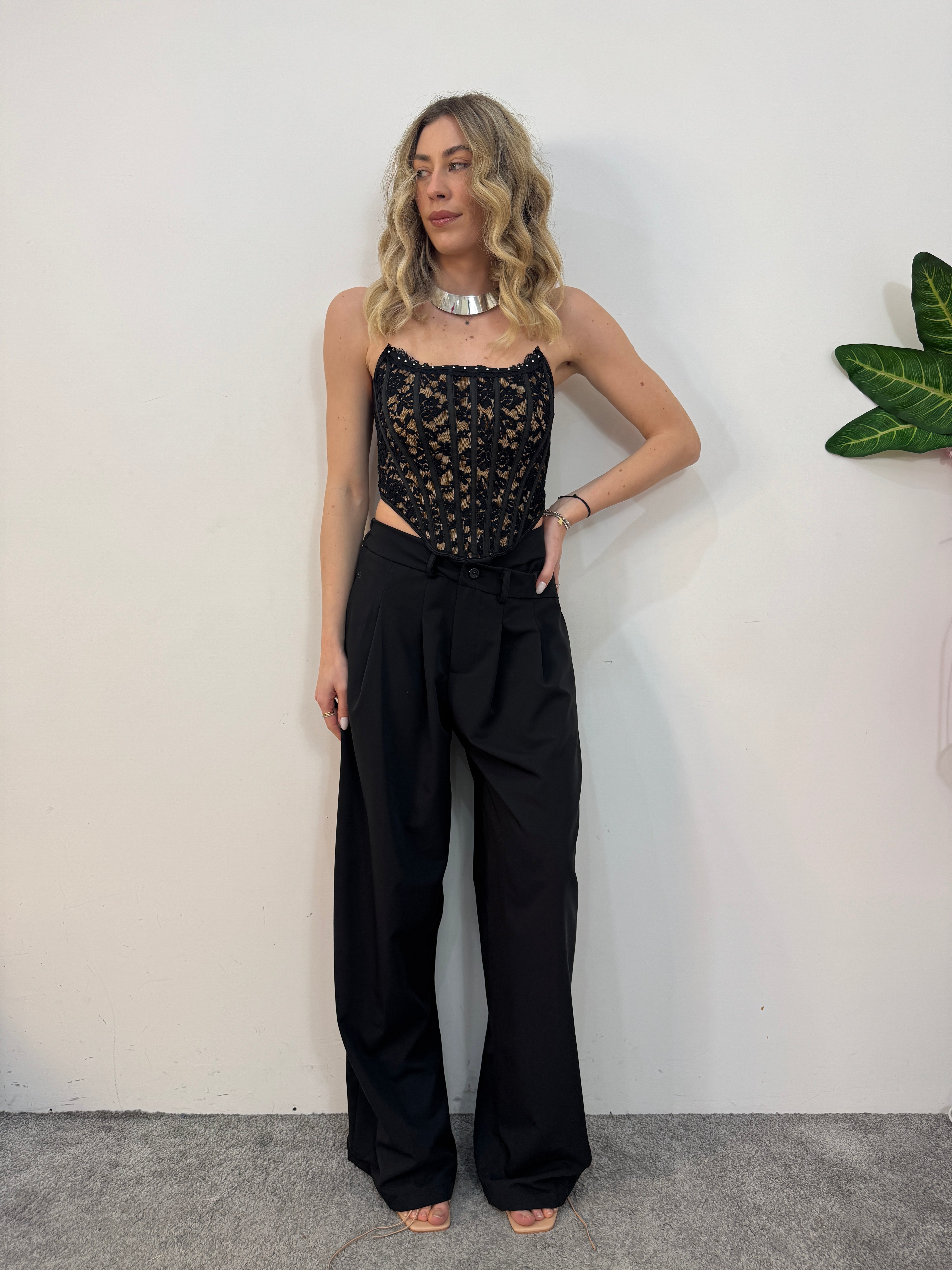 Pantalone irregular