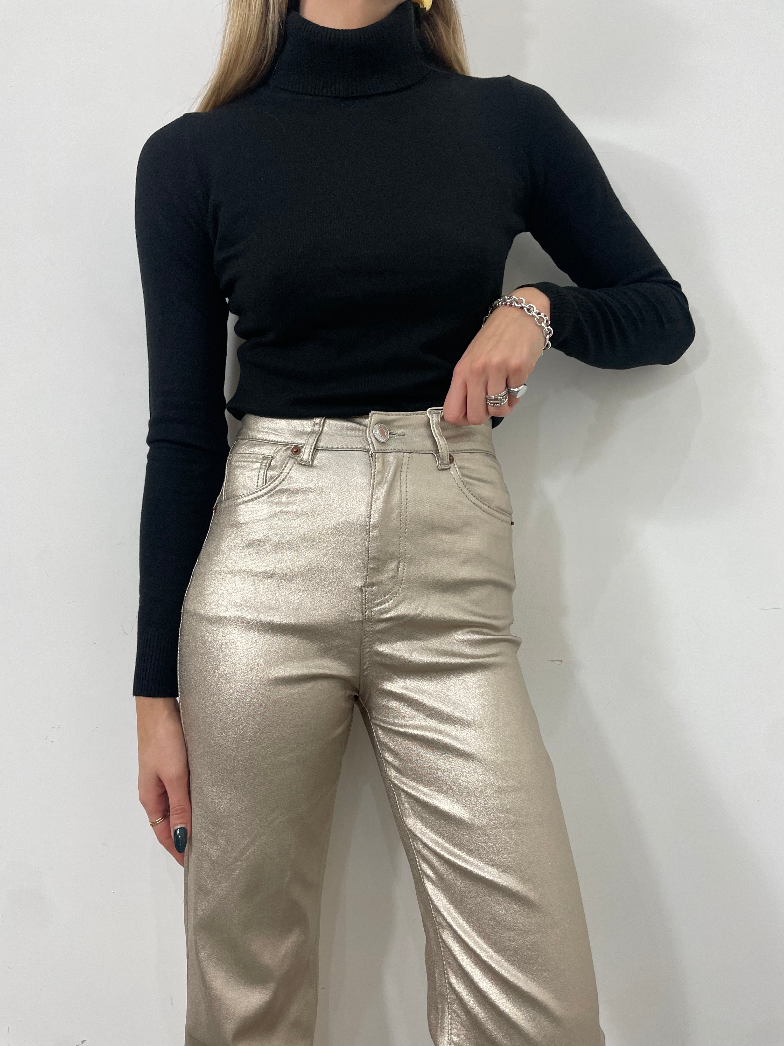 Pantalone space