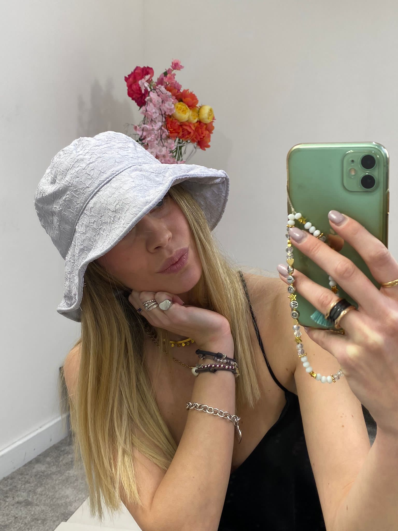 988B1E1B-0FCA-4C09-A873-F38B1978E050