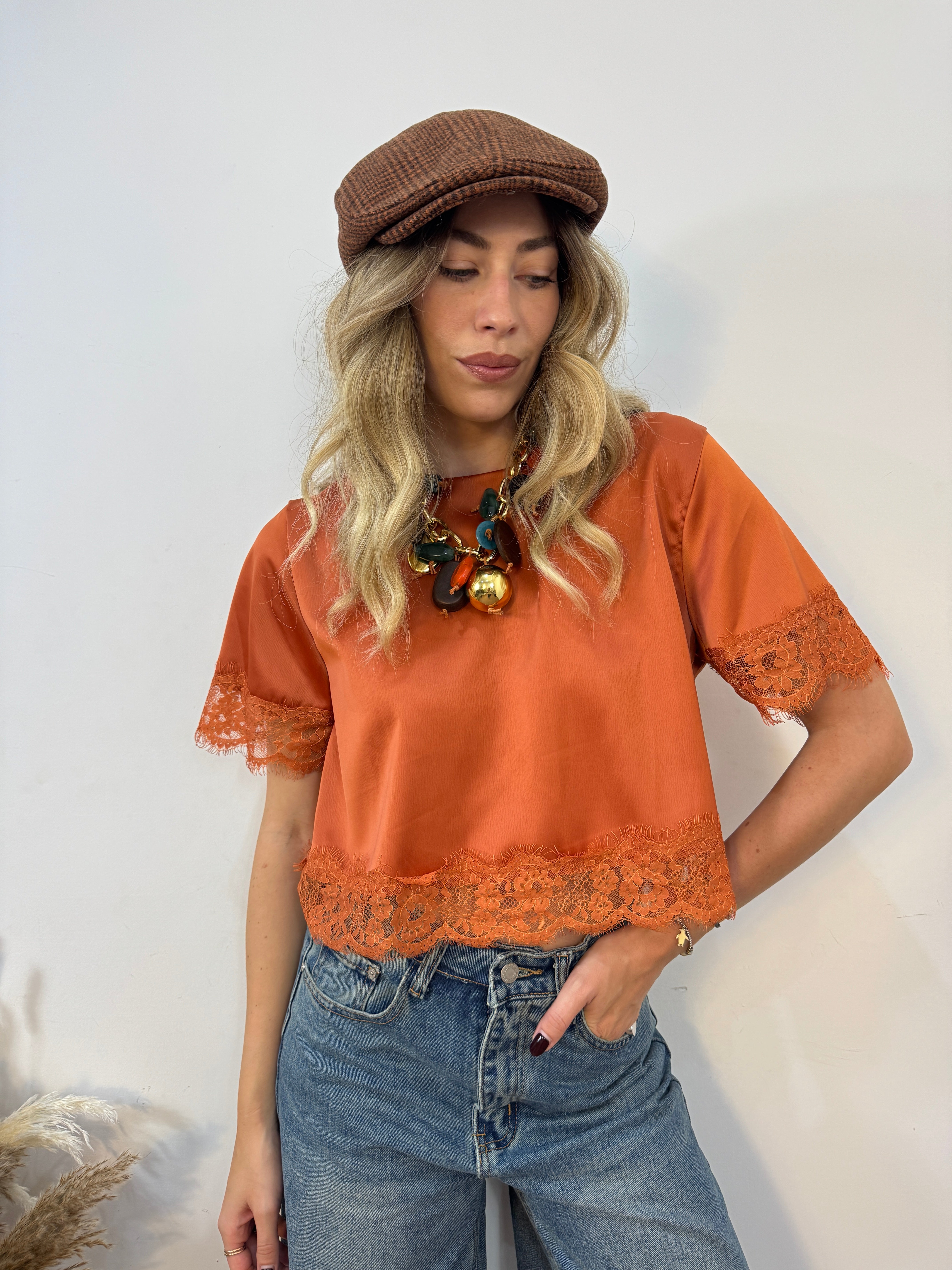 Maglia crop burlesque