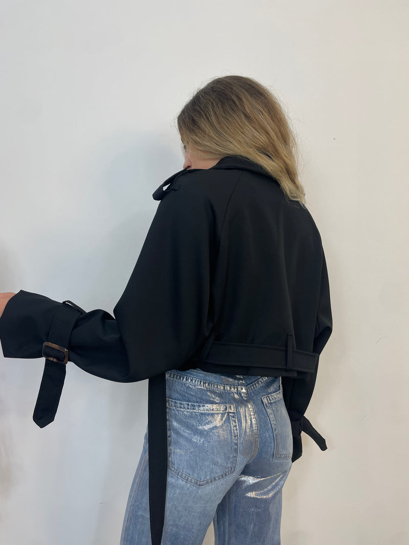 Crop trench trendy