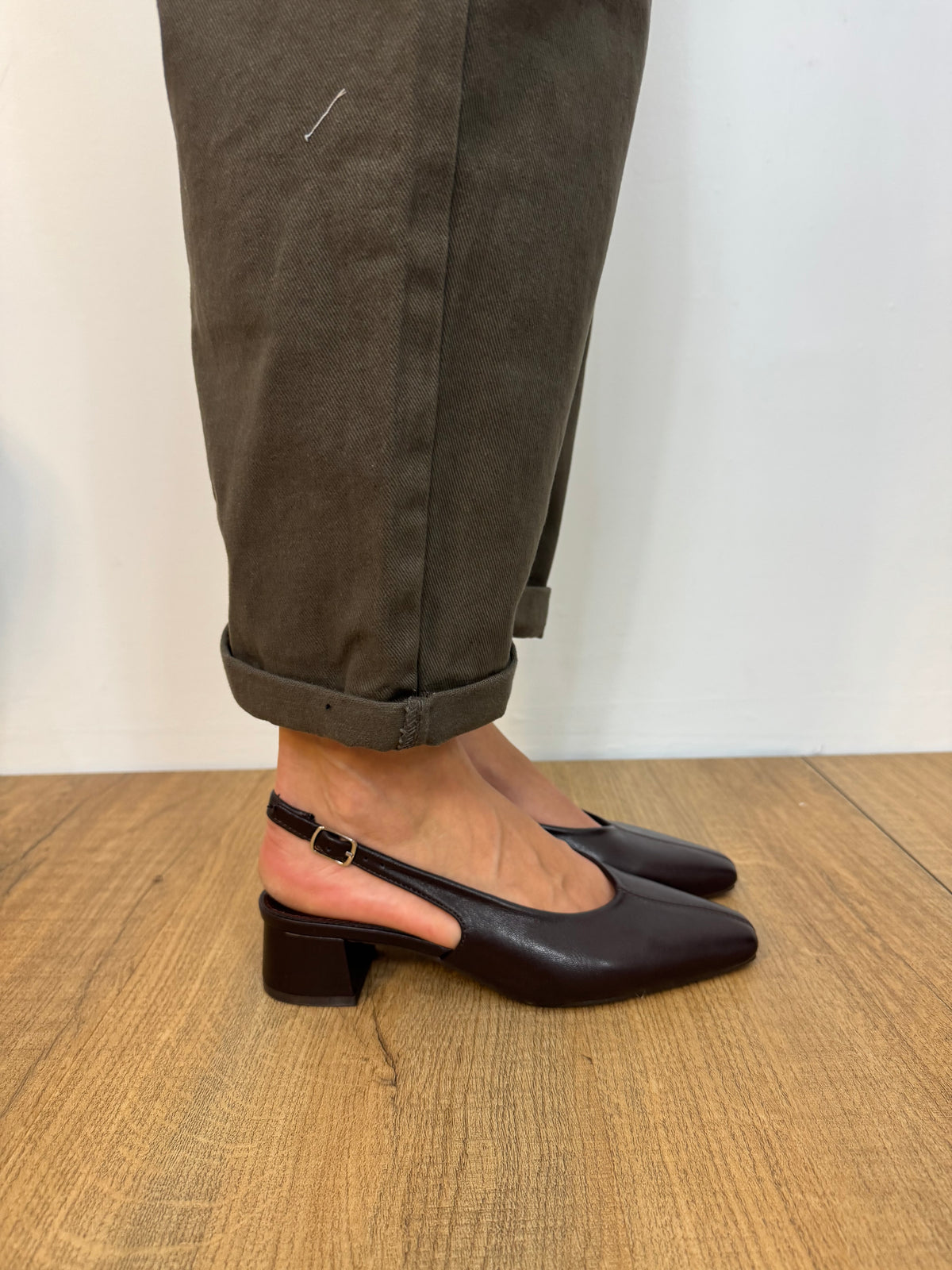 Slingback pretty