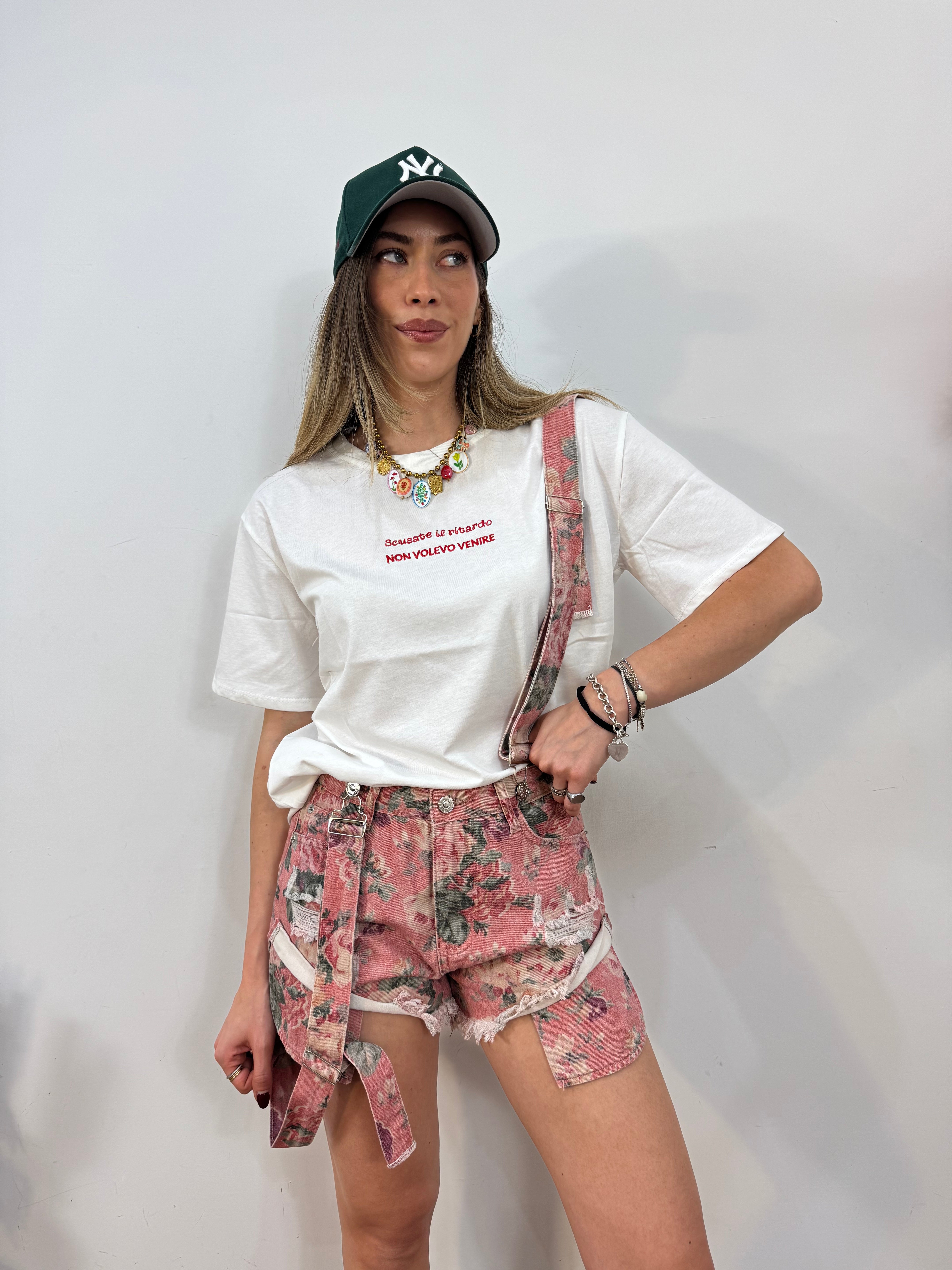Pantaloncino con bretelle Pink