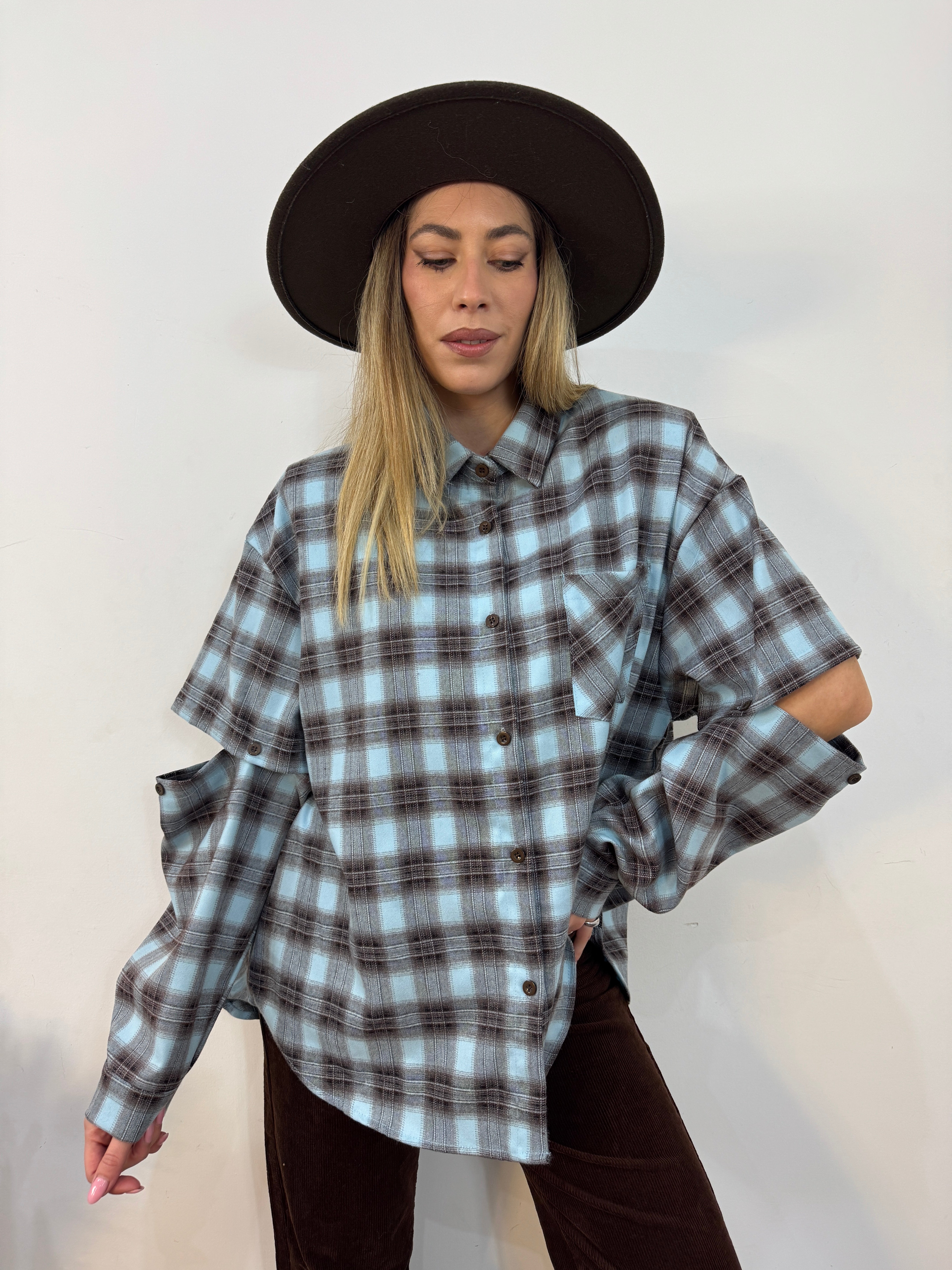 Camicia manica bottoncini