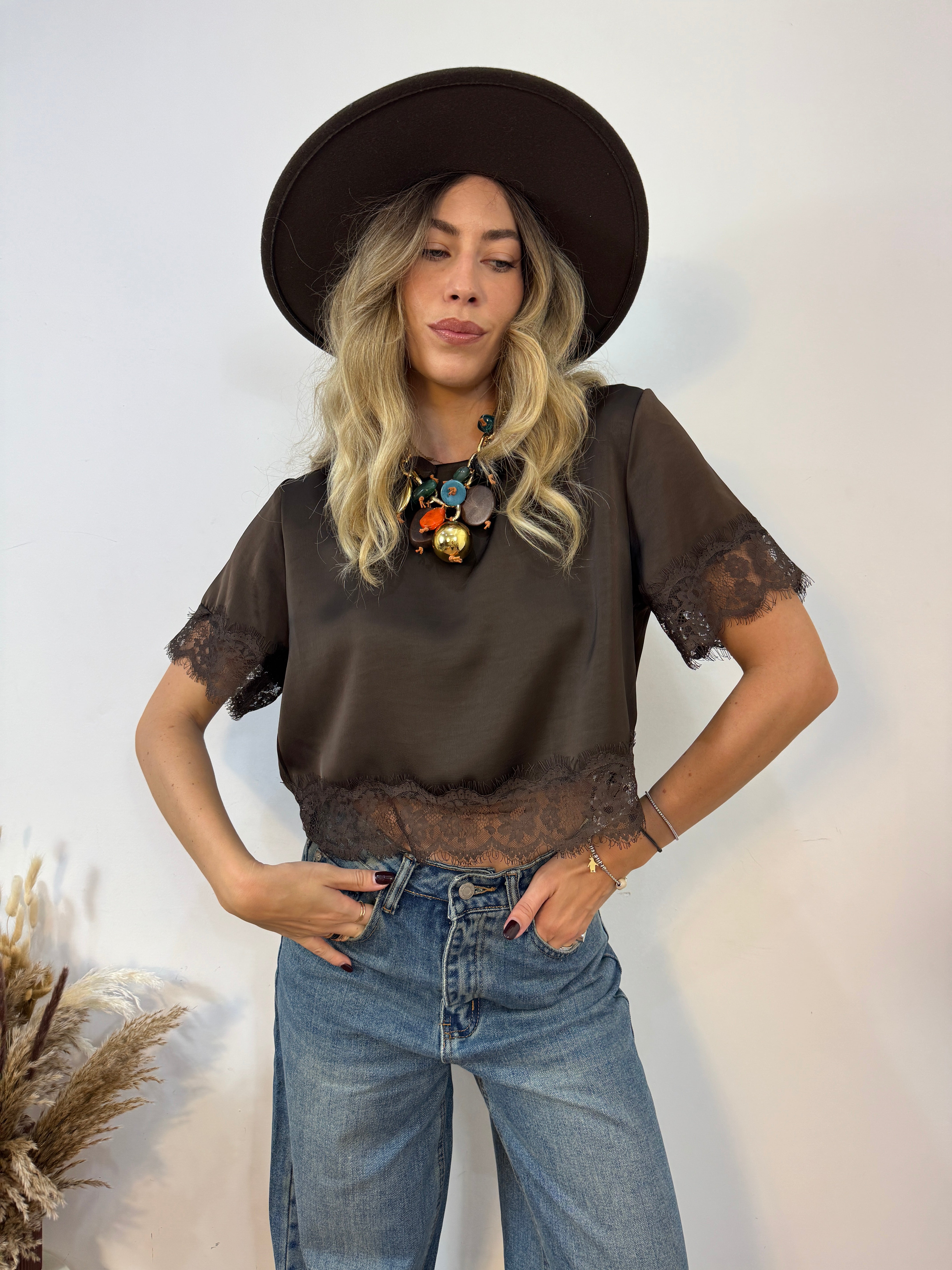 Maglia crop burlesque