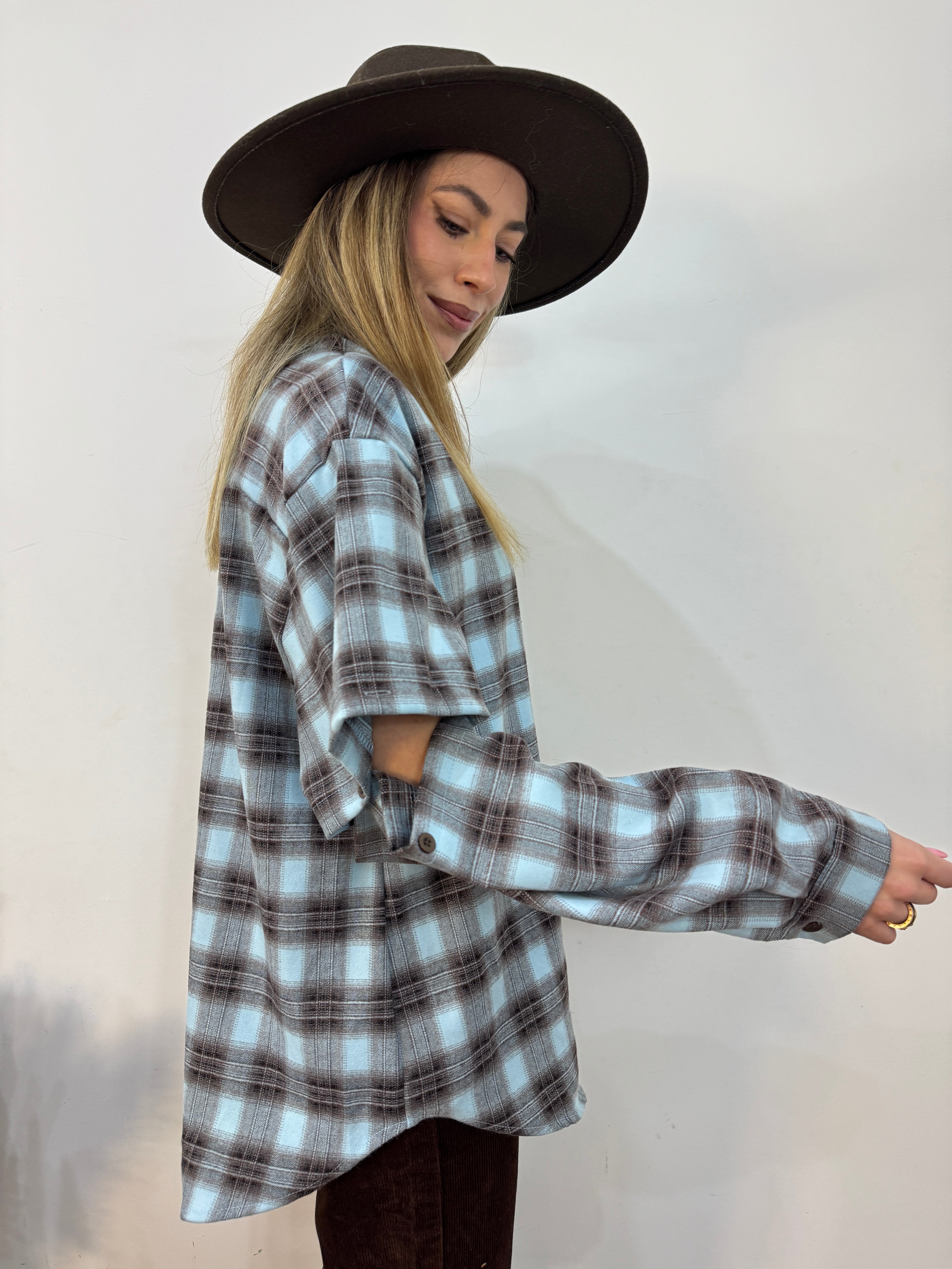 Camicia manica bottoncini