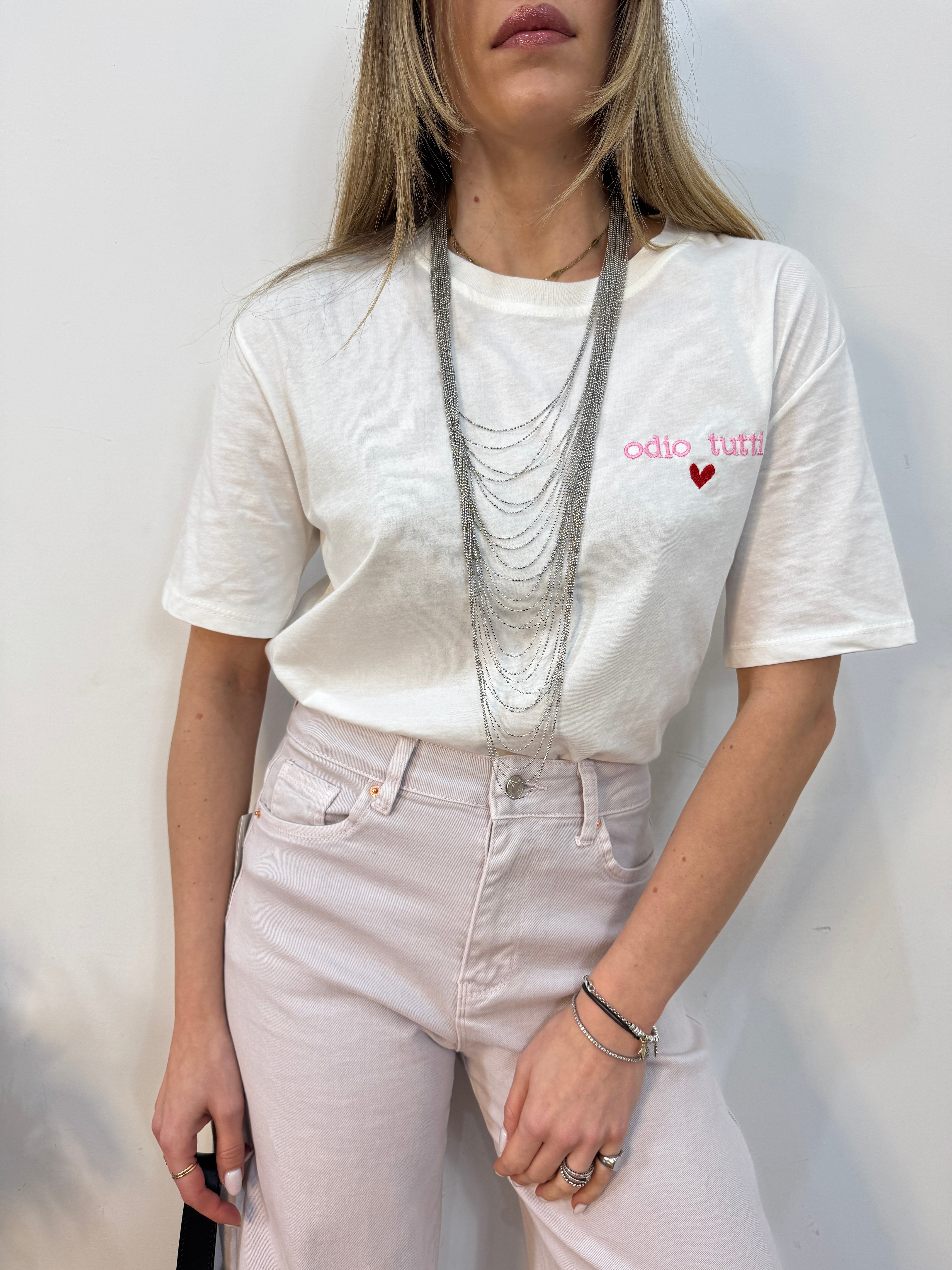 T shirt “odio tutti”